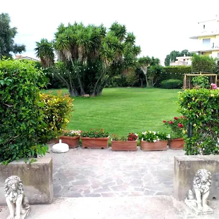 Garden - Two-bedroom - Airport - Self Check-in * Fiumicino